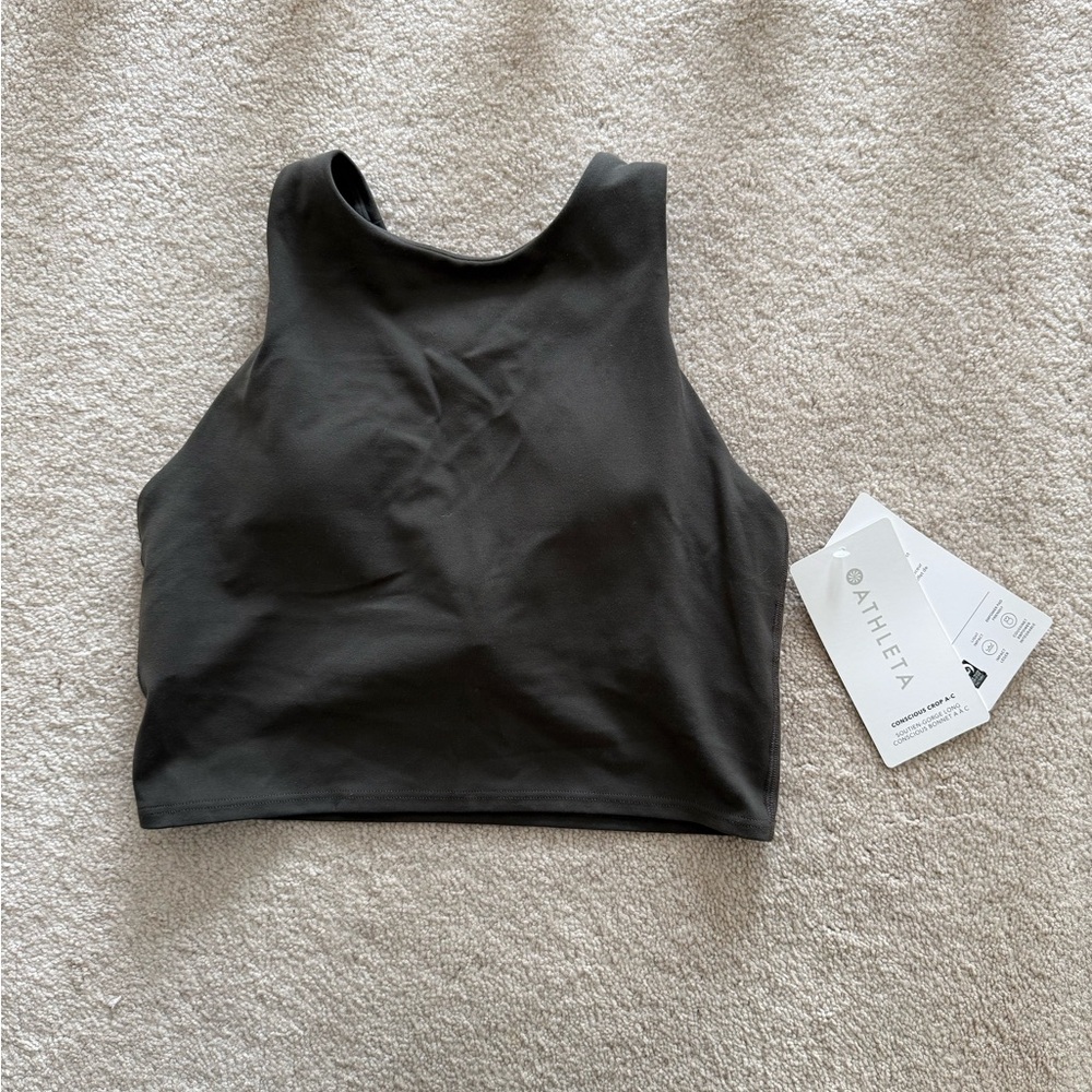 Athleta Conscious Crop